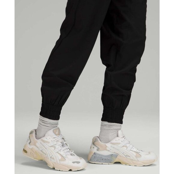 Lululemon Sun Setter High-Rise Jogger *Full-Length Elastic Waist Black Women 6 - Picture 16 of 16